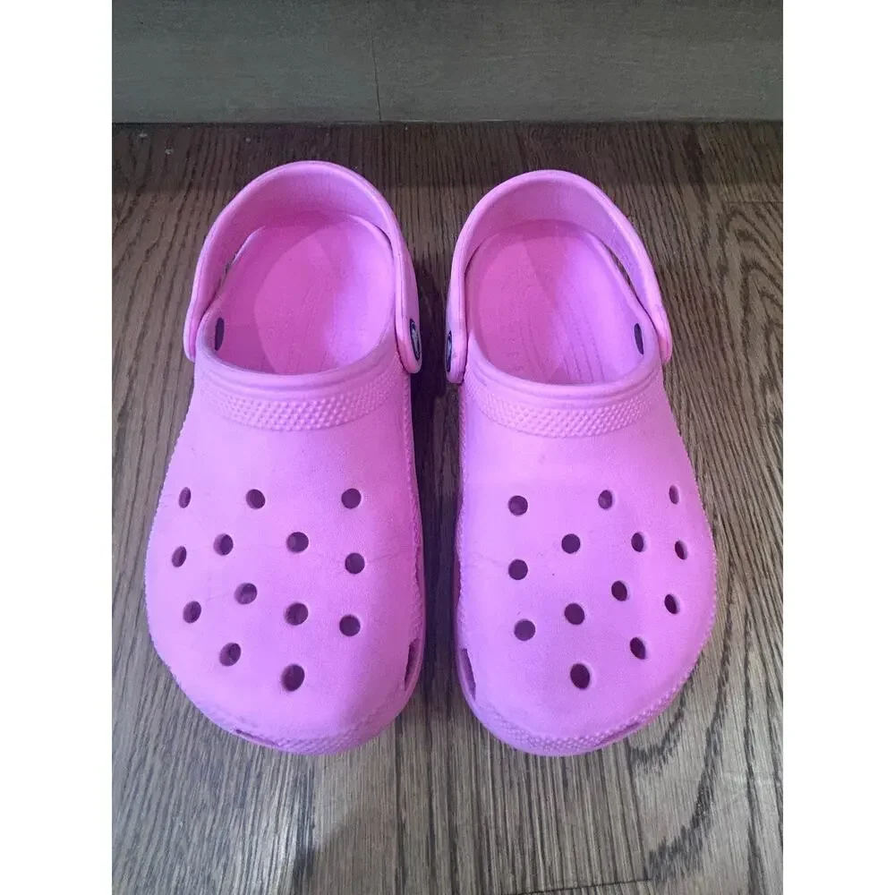 CROCS keep your